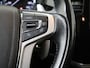 Mitsubishi Outlander 2.4 PHEV Pure 225 pk Automaat | Stoel- en Stuurverwarming l | Trekhaak | Camera |