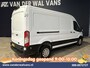 Ford Transit 2.0 TDCI 130pk L3H2 Euro6 Airco | Camera | Navigatie | Apple Carplay | Cruisecontrol | Stoelverwarming Android Auto, Verwarmde voorruit, Parkeersensoren, Bijrijdersbank