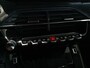 Peugeot e-208 EV Allure Pack 50 kWh | Apple Carplay/Android Auto | Camera | Climate control