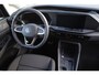 Volkswagen Caddy Maxi Cargo 1.5 TSI Style 115PK / 85kW DSG, LED-lichtpakket (LED koplampen incl. LED mistlampen en dynamische lichtbundelverstelling), Assistentiepakket (adaptieve cruise control (acc), dodehoeksensor (side-assist)), keyless entry & go, DAB+, achterdeuren met ruit, Apple Carplay / Android Auto, ErgoComfort stoelen bestuurder en bijrijder, achterruitverwarming en ruitenwisser, 16" 'Wien' LMV, park assist, parkeersensoren voor en achter (pdc), winterpakket (voorstoelen verwarmbaar + verwarmbare voor ruitenwissers), reservewiel, climatic, BPMvrij