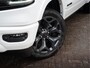 Dodge Ram 1500 5.7 V8 4x4 Crew Cab Limited Night |Digitaal Cluster |Luchtvering |Head-up Display |Rijklaarprijs | STOCK Clearance! Gratis LPG en Cover