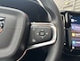Volvo XC40 Recharge Core 70 kWh / Apple Carplay/Android Auto / 19" Velgen / Achteruitrijcamera /