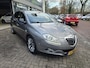 Lancia Delta 1.4 M.air Oro | 1E EIGENAAR | 12MND GARANTIE | NAVI | CLIMA | LMV |PDC |