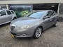 Lancia Delta 1.4 M.air Oro | 1E EIGENAAR | 12MND GARANTIE | NAVI | CLIMA | LMV |PDC |