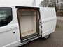 Ford Transit Custom 270 2.0 TDCI L1H1 Limited 130pk | Achteruitrijcamera | Cruise control | Trekhaak | 3 zits | Navigatie | Bluetooth