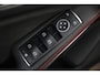 Mercedes-Benz GLA 180 AMG Night Automaat Sportstoelen Xenon LED Carplay Android Half Leder Navigatie 18 inch LMV Sfeerverlichting