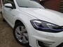 Volkswagen E-Golf E-DITION, Stoelverwarming, Apple carplay, Adaptive cruise control, Dealer onderhouden
