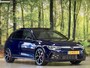 Volkswagen Golf 2.0 TDI GTD | 200 PK! | Panoramadak | Head-Up Display | Wegklapbare Trekhaak | 19" Lichtmetaal | Stuurwielverwarming | Sfeerverlichting | Apple Carplay | Camera |