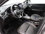 Renault Captur TCe 140pk Initiale Paris EDC/AUTOMAAT 360° Camera | Leder | Navi | Schuif-/kanteldak | Stoel-/stuurverwarming