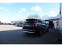 Volvo XC90 2.0 T8 390PK Plug in hybride PHEV AWD Inscription 7P.*Perfect Volvo Onderh.*BTW*1ste Eig*Pano/Elek. Trekhaak/ACC/Pilot Ass./Stoelverw./Stuurverw./HUD/Full LED/Dodehoek/Rijstrook/Camera/Parkeersens.V+A/20 inch LM*
