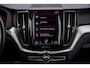 Volvo XC60 2.0 Recharge T6 AWD R-Design | Trekhaak | 21" | Adaptieve Cruise Control | Donker Glas | Stoel en Stuurverwarming | 360 Camera | Panoramadak |