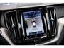 Volvo XC60 2.0 Recharge T6 AWD R-Design | Trekhaak | 21" | Adaptieve Cruise Control | Donker Glas | Stoel en Stuurverwarming | 360 Camera | Panoramadak |