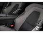 Volvo XC60 2.0 Recharge T6 AWD R-Design | Trekhaak | 21" | Adaptieve Cruise Control | Donker Glas | Stoel en Stuurverwarming | 360 Camera | Panoramadak |