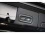 Volvo XC60 2.0 Recharge T6 AWD R-Design | Trekhaak | 21" | Adaptieve Cruise Control | Donker Glas | Stoel en Stuurverwarming | 360 Camera | Panoramadak |