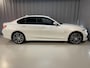 BMW 3-Serie 330e Sport Line 18"/Adaptieve cruise/Stuur + stoelverwarming/PDC v+a/Sportstoelen + memory + elektrisch/HiFi/Apple Carplay & Android Auto