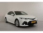 Toyota Camry 2.5 Hybrid Lounge | Camera | Stl. verw. | Park assist | Dodehoek detectie | Apple/ Android |