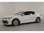 Toyota Camry 2.5 Hybrid Lounge | Camera | Stl. verw. | Park assist | Dodehoek detectie | Apple/ Android |
