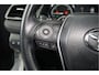 Toyota Camry 2.5 Hybrid Lounge | Camera | Stl. verw. | Park assist | Dodehoek detectie | Apple/ Android |