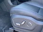 Hyundai Santa Fe 1.6 T-GDI HEV Premium 7p. Nieuw model! Full Hybride met Navigatie, Leder en 7 Persoons Uit voorraad leverbaar!
