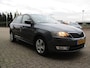 Skoda Rapid Spaceback 1.0 TSI Greentech Clever is een mooie, complete, verrassend ruime zuinige en technisch goed auto.