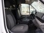 Volkswagen Crafter 35 2.0 TDI 140 PK L3H3 + 3000 KG TREKHAAK + NAVIGATIE / CAMERA / DAB / APPLE CARPLAY