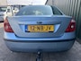 Ford Mondeo 1.8-16V First Edition