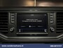 Volkswagen Crafter 2.0 TDI L3H2 L2H1 Euro6 Airco | Camera | Apple Carplay | Android Auto | Trekhaak Bijrijdersbank