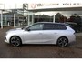 Opel Astra Sports Tourer 1.2 Turbo GS Line , 130 pk Automaat Climate control , Cruise control , Stoelverwarming , Bluetooth LED dag rijverlichting , AGR Stoel
