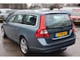 Volvo V70 2.0 D4 Summum (5 Cilinder)Navigatie, Lederen interieur, Stoelverwarming, Trekhaak, Cruise control, Distributie v.v. bij 188.447 km