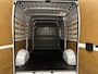 Peugeot Boxer L2H2 Zwaar 3.5t 140 pk | Parkeersensoren Voor en Achter | Airco | Trekhaak | Zijschuifdeur Rechts | LED Dagrijverlichting | Mistlampen Voor | Volwaardig Reservewiel |