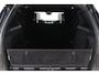 Land Rover Discovery 3.0 D300 R-Dynamic SE | COMMERCIAL | ACC | Panoramadak | Meridian Surround | Luchtvering | Trekhaak