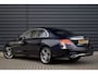Mercedes-Benz E-klasse 220 d AMG Line | Achteruitrijcamera | Sfeerverlichting | 19'' Wielen | Stoelverwarming | NL Auto |