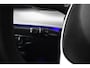 Mercedes-Benz E-klasse 220 d AMG Line | Achteruitrijcamera | Sfeerverlichting | 19'' Wielen | Stoelverwarming | NL Auto |