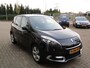Renault Scenic 1.2 TCe Collection betreft een mooie, ruime, complete en zuinige auto.