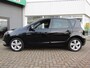 Renault Scenic 1.2 TCe Collection betreft een mooie, ruime, complete en zuinige auto.