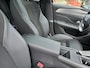 Peugeot 308 SW 1.2 Hybrid 145 PK GT Automaat | Panorama Schuif-Kanteldak | Afneembare trekhaak | Alcantara Massage Stoelen Elektrisch Verstelbaar | Navigatie | Digitaal Dashboard | 360 Graden Camera | Adaptieve Cruise Control | Dode Hoek detectie | Keyless Entry | Handsfree Kofferklep | Stoelverwarming | 18" PORTLAND Velgen