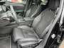 Peugeot 308 SW 1.2 Hybrid 145 PK GT Automaat | Panorama Schuif-Kanteldak | Afneembare trekhaak | Alcantara Massage Stoelen Elektrisch Verstelbaar | Navigatie | Digitaal Dashboard | 360 Graden Camera | Adaptieve Cruise Control | Dode Hoek detectie | Keyless Entry | Handsfree Kofferklep | Stoelverwarming | 18" PORTLAND Velgen