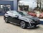 Peugeot 308 SW 1.2 Hybrid 145 PK GT Automaat | Panorama Schuif-Kanteldak | Afneembare trekhaak | Alcantara Massage Stoelen Elektrisch Verstelbaar | Navigatie | Digitaal Dashboard | 360 Graden Camera | Adaptieve Cruise Control | Dode Hoek detectie | Keyless Entry | Handsfree Kofferklep | Stoelverwarming | 18" PORTLAND Velgen