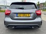 Mercedes-Benz A-klasse 180 Ambition|NWE APK|AMG|NAP|Carplay|Camera|Afn Trehaak|18" LM|Sportstoelen|Pdc V+A.