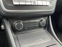 Mercedes-Benz A-klasse 180 Ambition|NWE APK|AMG|NAP|Carplay|Camera|Afn Trehaak|18" LM|Sportstoelen|Pdc V+A.