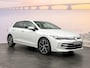 Volkswagen Golf 1.5 eHybrid 204 6DSG eHybrid 50 Edition | 'App-Connect' draadloze smartphone integratie | Achterbank in ongelijke delen neerklapbaar incl. middenarmsteun en doorlaadmogelijkheid | Afstandscontrolesysteem (Front Assist)