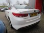 Kia Optima 1.7 CRDi DynamicLine| 140-PK| Euro-6| Parelmoer metallic lak| | Clima-Airco | Navigatie | Parkeersensoren | Incl. BOVAG Garantie |