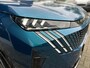 Peugeot e-5008 New | GT | Navigatie | Apple Carplay en Androidauto | Stoelverwarming | 7 persoons uitvoering | Airco | Alcantara stoelen |