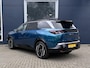 Peugeot e-5008 New | GT | Navigatie | Apple Carplay en Androidauto | Stoelverwarming | 7 persoons uitvoering | Airco | Alcantara stoelen |