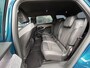 Peugeot e-5008 New | GT | Navigatie | Apple Carplay en Androidauto | Stoelverwarming | 7 persoons uitvoering | Airco | Alcantara stoelen |