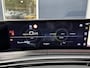 Peugeot e-5008 New | GT | Navigatie | Apple Carplay en Androidauto | Stoelverwarming | 7 persoons uitvoering | Airco | Alcantara stoelen |