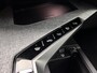 Peugeot e-5008 New | GT | Navigatie | Apple Carplay en Androidauto | Stoelverwarming | 7 persoons uitvoering | Airco | Alcantara stoelen |