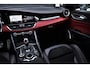 Alfa Romeo Giulia 2.9 V6 510pk Automaat Quadrifoglio Keramisch/Carbon/Camera/Navi/Led/Leer/Alcantara/Adap.Cruise/Lmv19"
