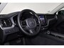 Volvo XC60 T6 Recharge AWD Plus Dark - LONG RANGE - Panorama/schuifdak - IntelliSafe Assist & Surround - 360° Camera - Harman/Kardon audio - Adaptieve LED koplampen - Verwarmde voorstoelen, stuur & achterbank - Parkeersensoren voor & achter - Elektr. bedienb. voorstoelen met geheugen - Draadloze tel. lader - Extra getint glas - 20' LMV