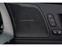 Volvo XC60 T6 Recharge AWD Plus Dark - LONG RANGE - Panorama/schuifdak - IntelliSafe Assist & Surround - 360° Camera - Harman/Kardon audio - Adaptieve LED koplampen - Verwarmde voorstoelen, stuur & achterbank - Parkeersensoren voor & achter - Elektr. bedienb. voorstoelen met geheugen - Draadloze tel. lader - Extra getint glas - 20' LMV